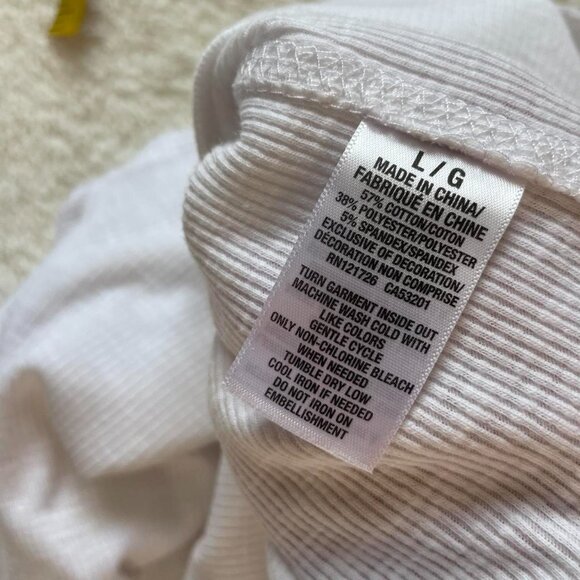 White Aeropostale Henley Top - Picture 7 of 8